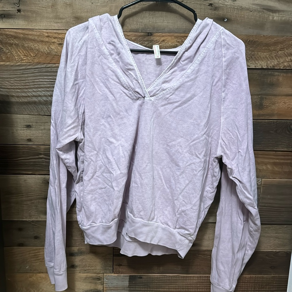 Free people L V-neck hoodie shirt